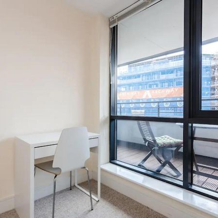 Vivid Apartment In Central Londra Esterno foto